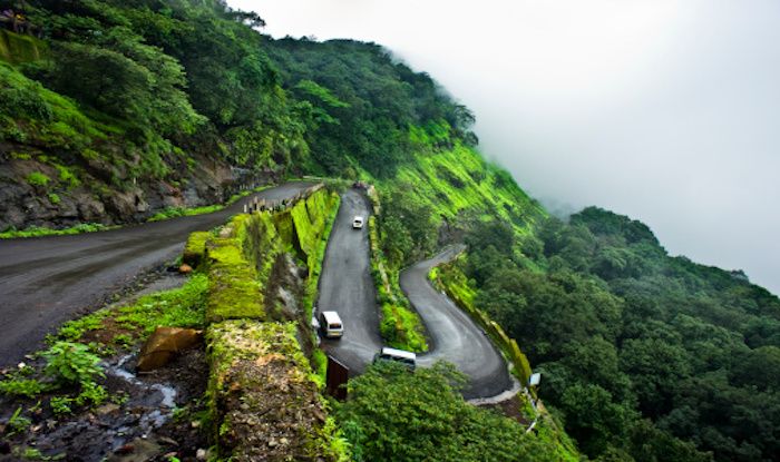 roads leading up to the gorgeous matheran.